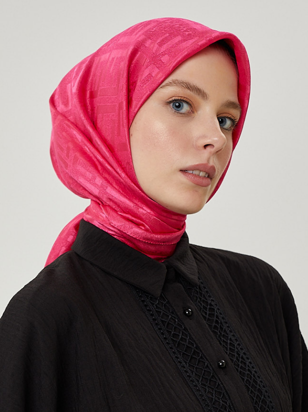Fuşya F Desen Parlak Eşarp