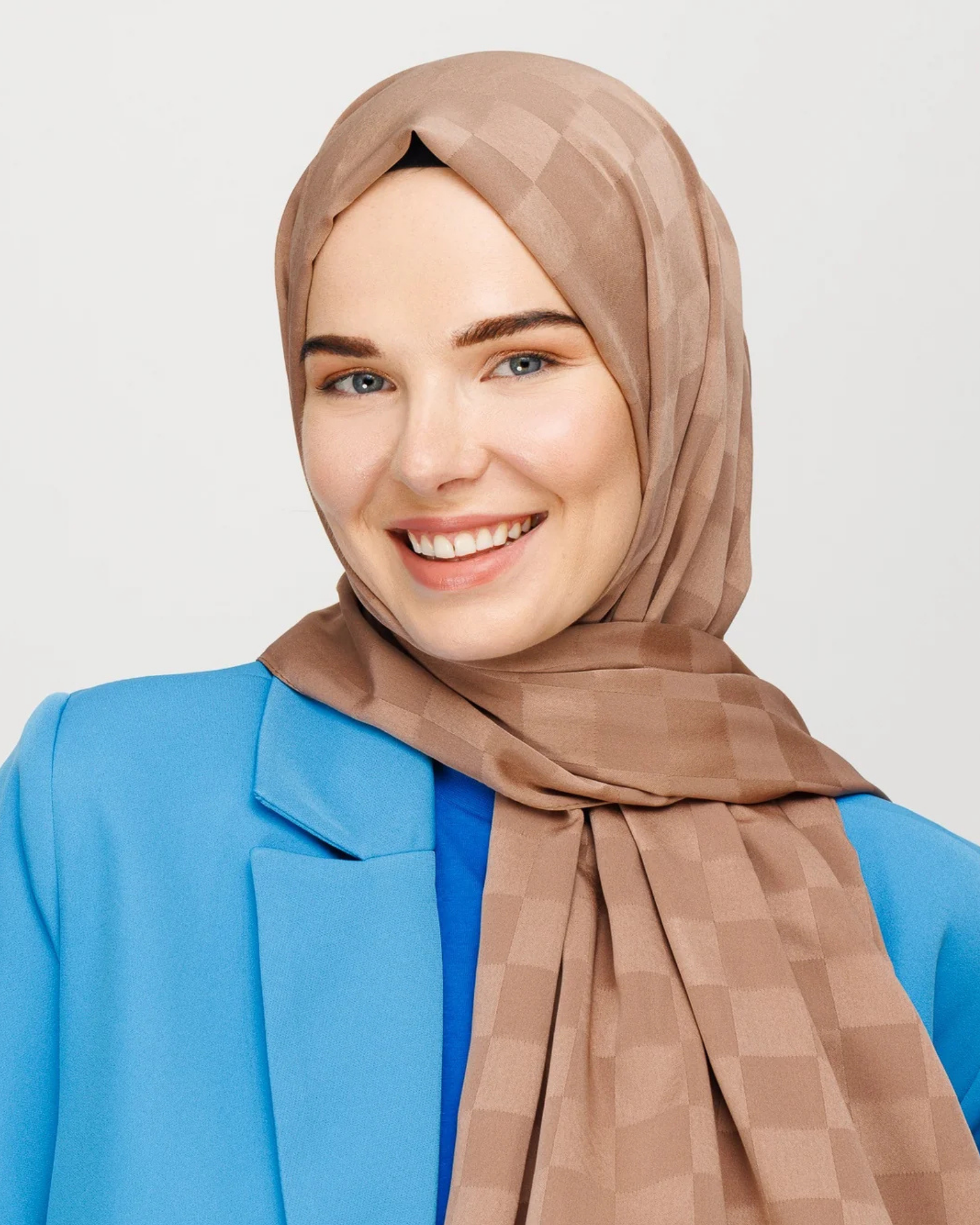 Kahverengi Dama Desen İpeksi Jakar Şal