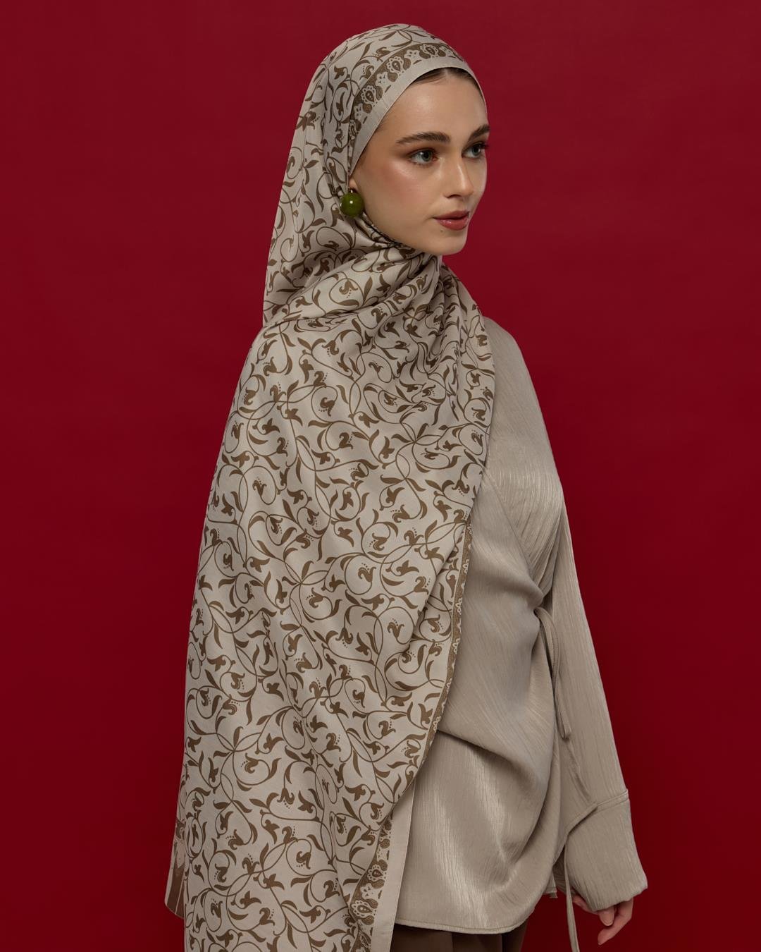 Krem & Toprak Lale Bahçesi Desen Şal