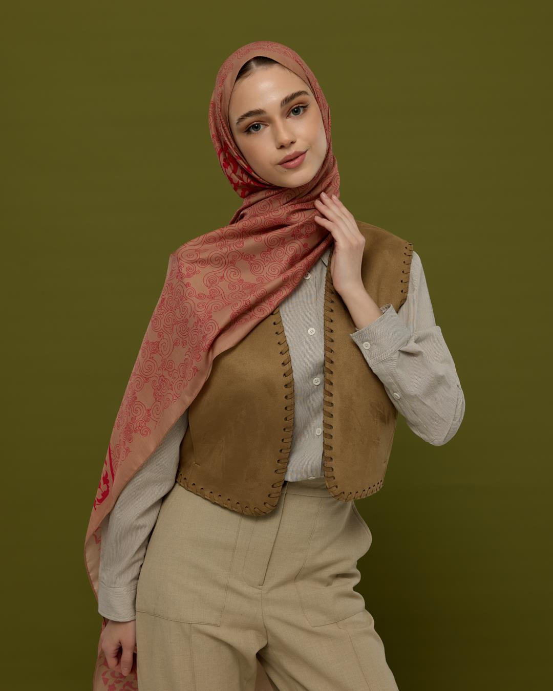 Kum Beji & Nar Çiçeği Saraylı Desen Şal