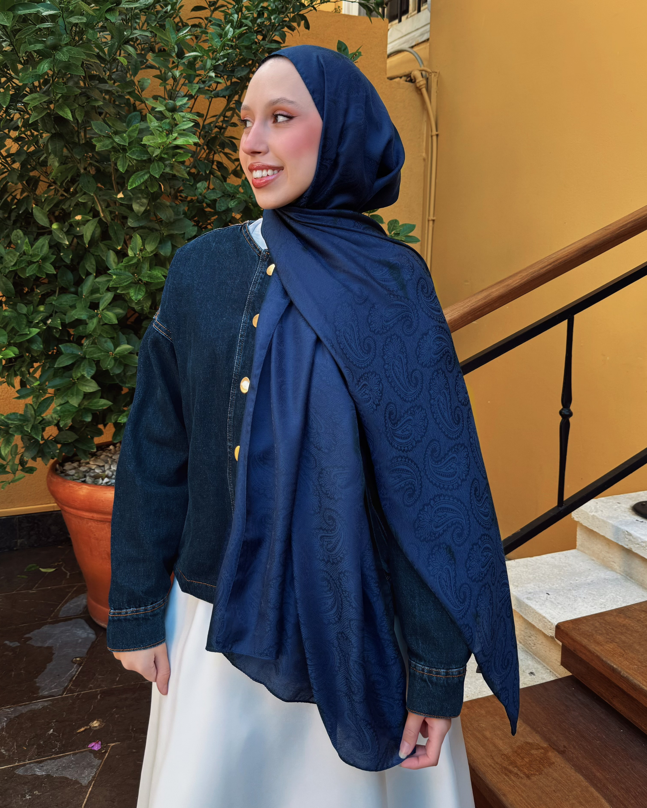 Lacivert Rumi Desen Jakar Şal