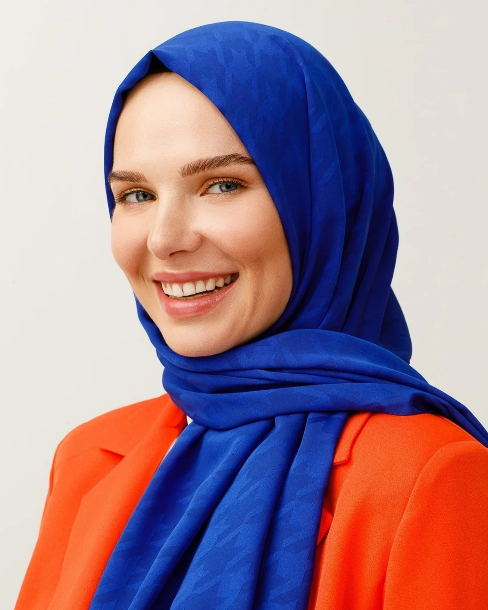 Saks Mavi Kazayağı Desen İpeksi Jakar Şal