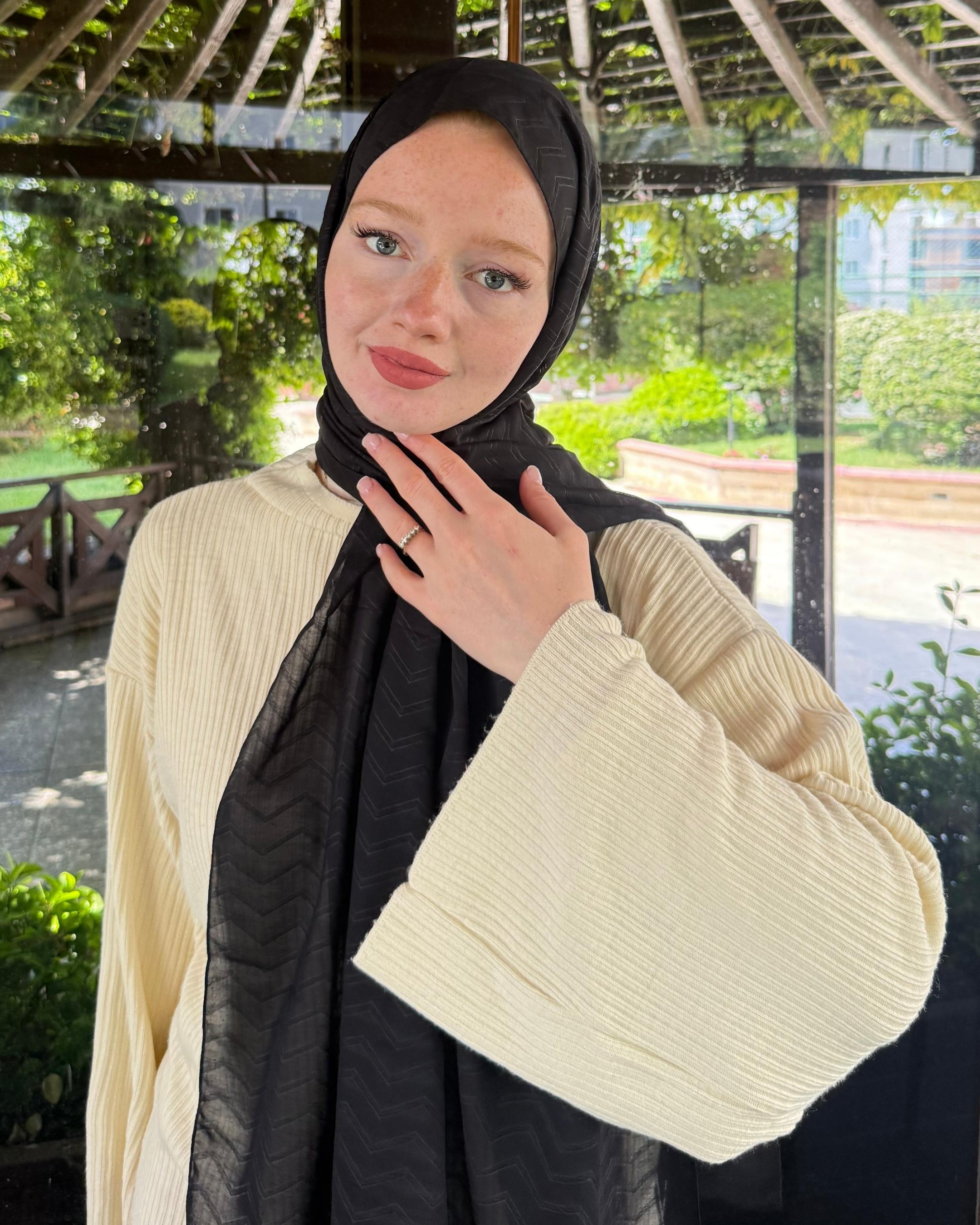 Siyah Zikzak Lyocell Bambu Jakar Şal
