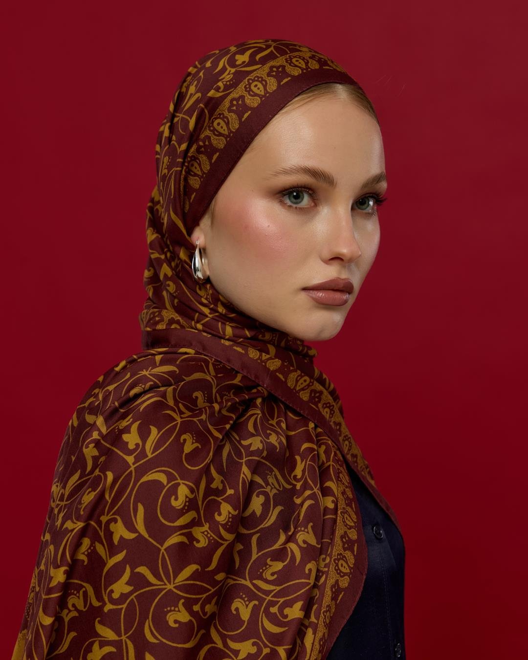 Tarçın Rüzgarı & Saf Altın Lale Bahçesi Desen Şal