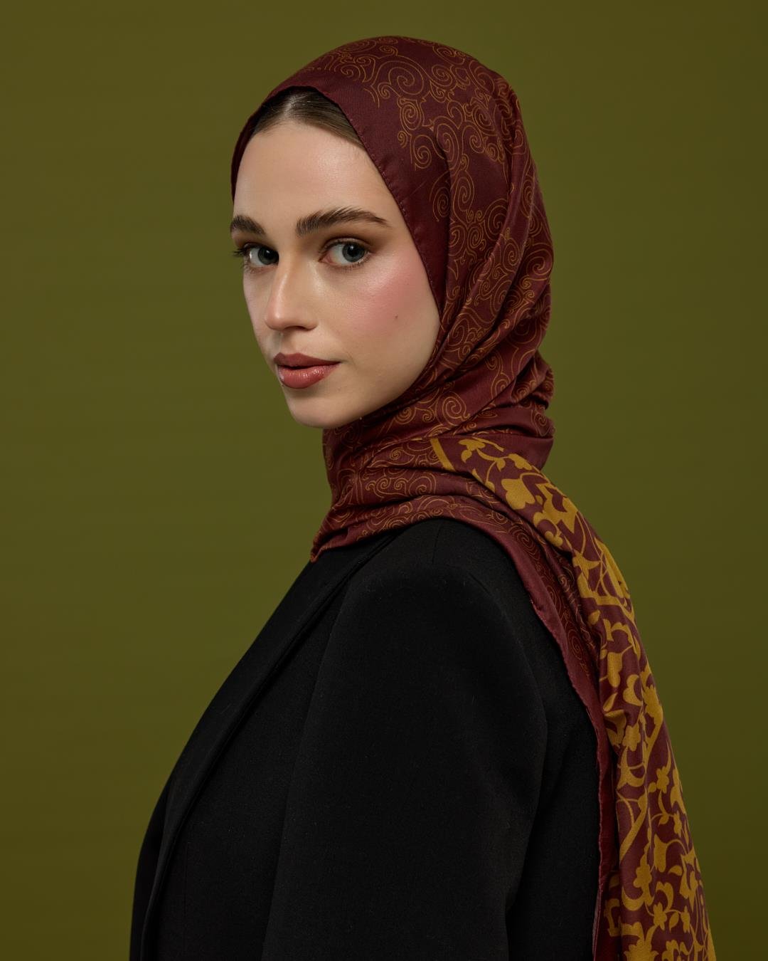 Tarçın Rüzgarı & Saf Altın Saraylı Desen Şal