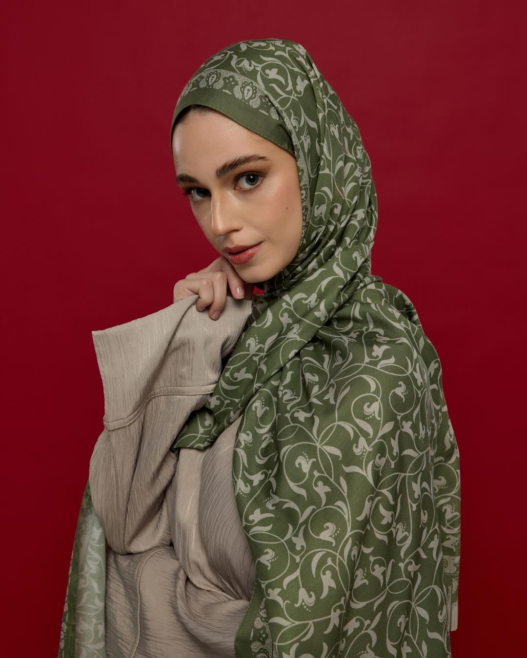 Zeytin Yeşili & Badem Kremi Lale Bahçesi Desen Şal