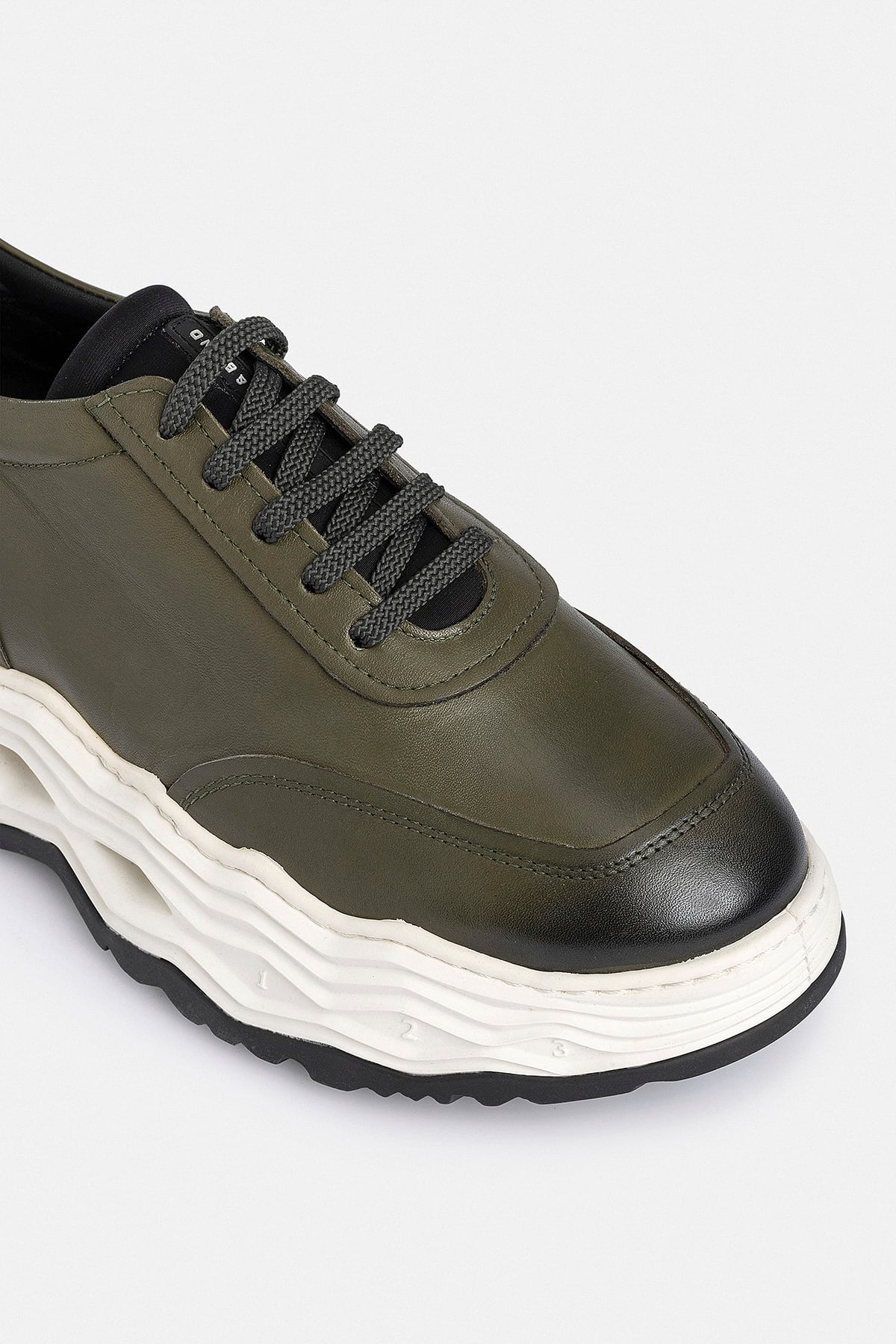 %100 Deri Esnek Tabanlı Haki Erkek Sneaker Ayakkabı