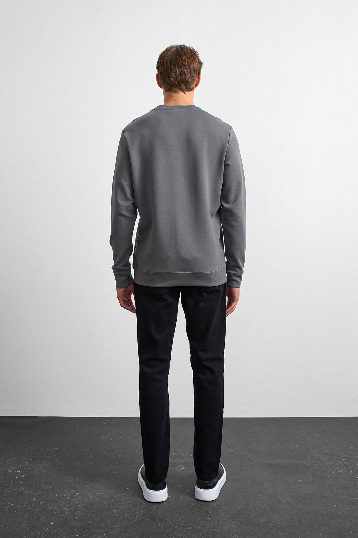 Antrasit Regular Fit Bisiklet Yaka Sweatshirt
