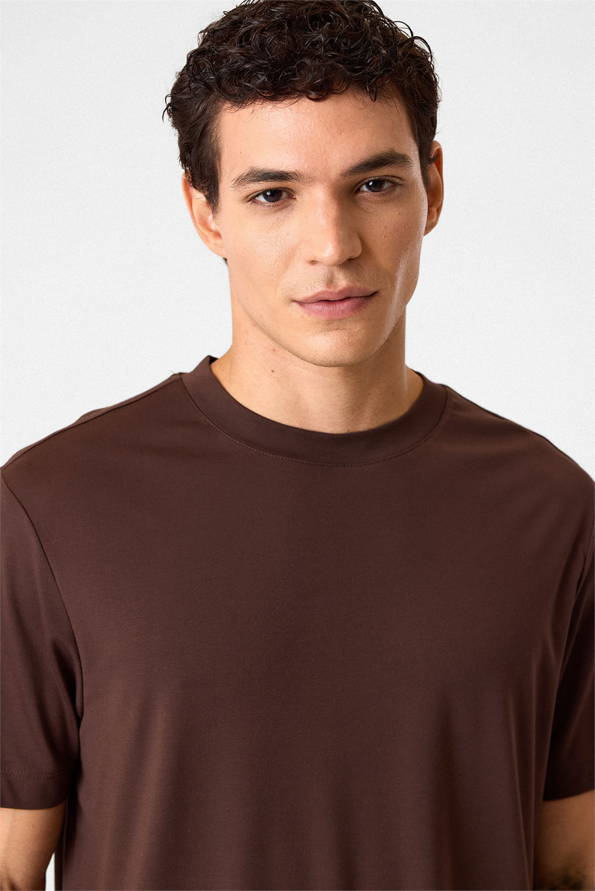 BİS YAKA TSHIRT