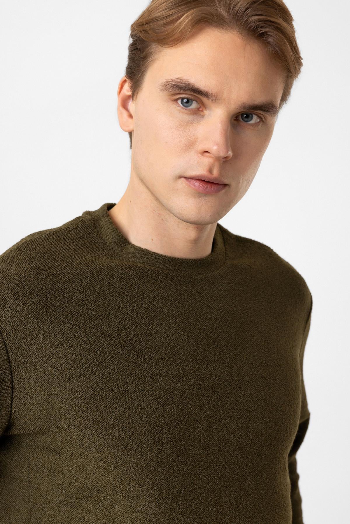 Bisiklet Yaka Havlu Örgü Yumuşak Dokulu Düz Sweatshirt