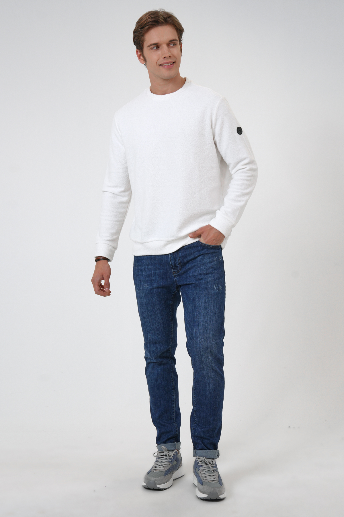 BİSİKLET YAKA HAVLU ÖRGÜ YUMUŞAK DOKULU DÜZ SWEAT