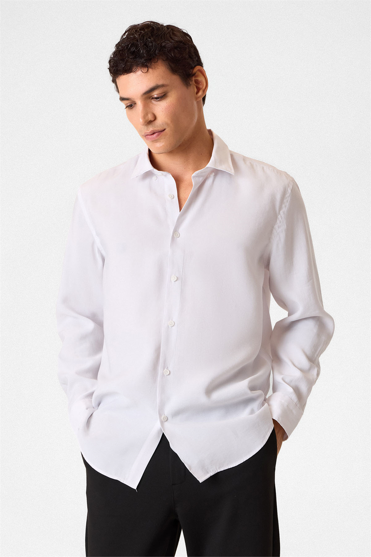 Comfort Fit Beyaz Uzun Kollu Gömlek