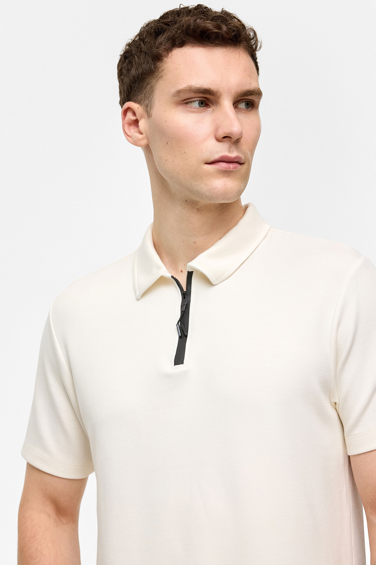 FERMUARLI POLO YAKA TSHIRT