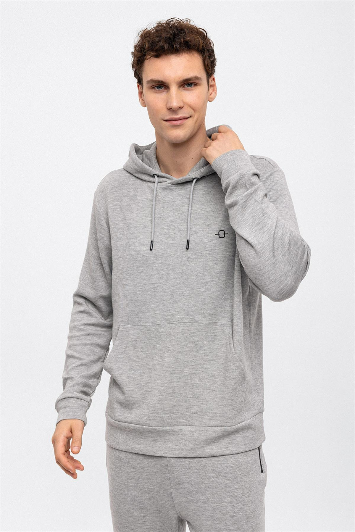 KAPŞONLU KANGURU CEPLİ SWEAT