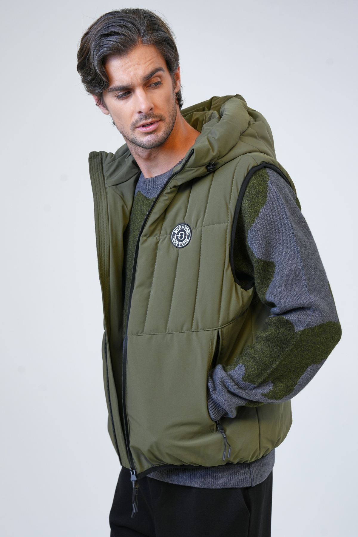 KAPÜŞONLU SU İTİCİ TERMOSTATİK ÖLÇÜM YAPABİLEN PUFFER YELEK