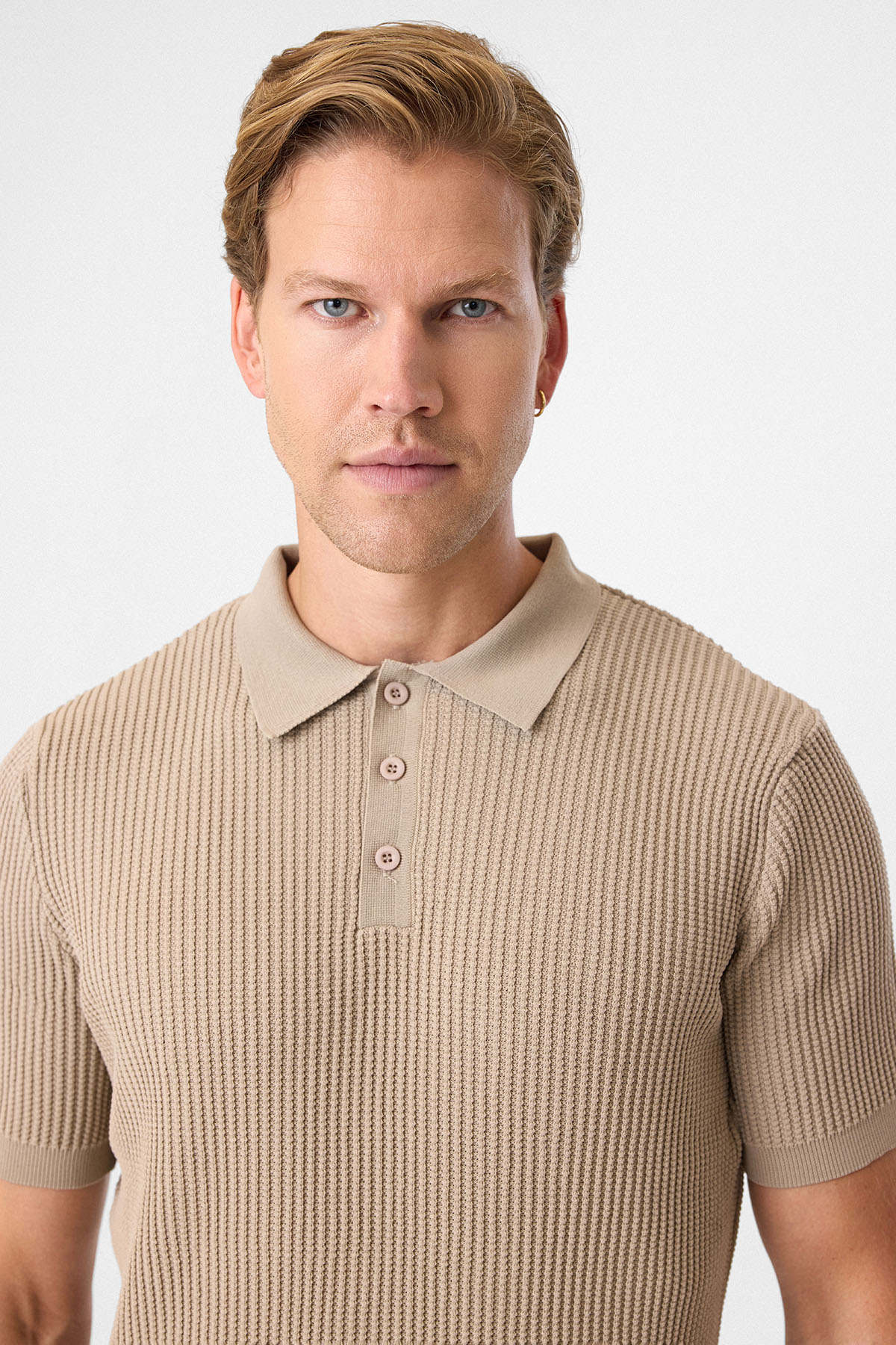 Regular Fit Bej Düğmesiz Polo Yaka Triko Tişört