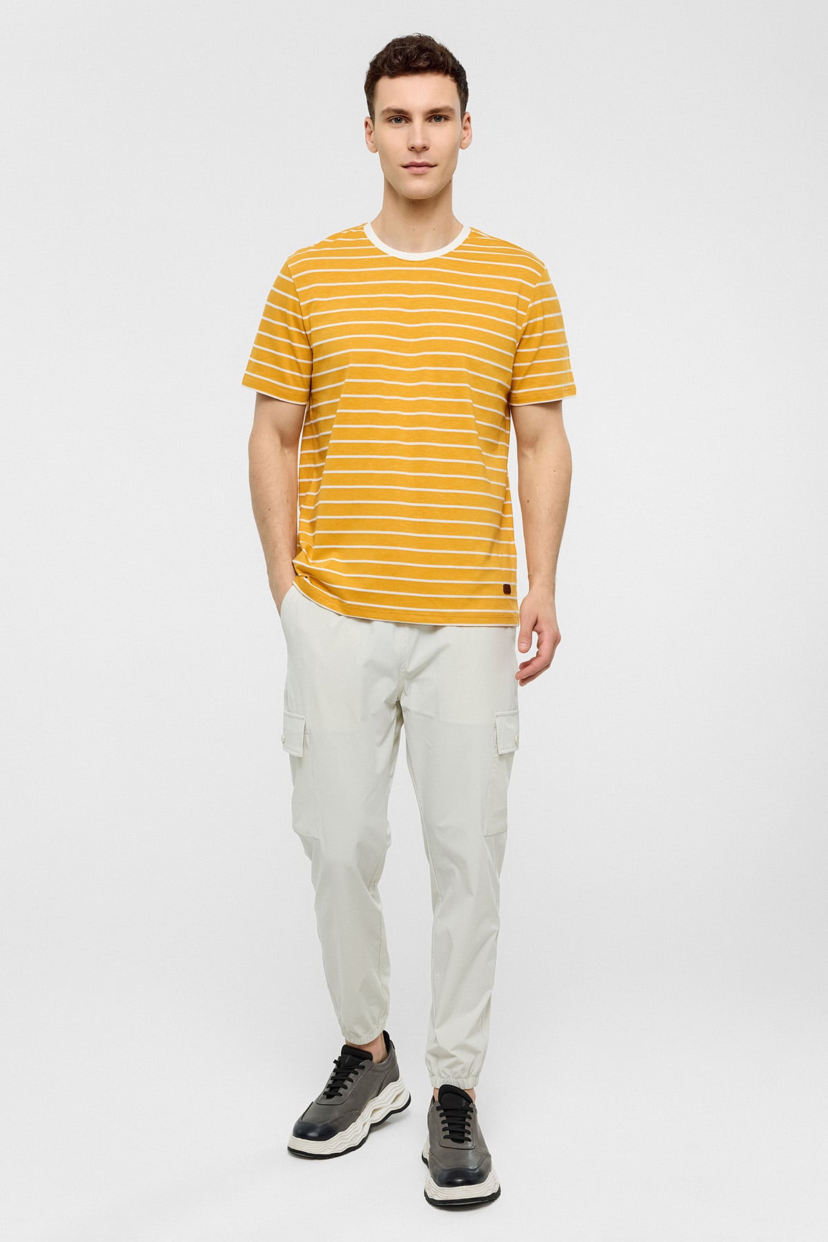 REGULAR FIT BİSİKLET YAKA ÇİZGİLİ ÖRME T-SHIRT