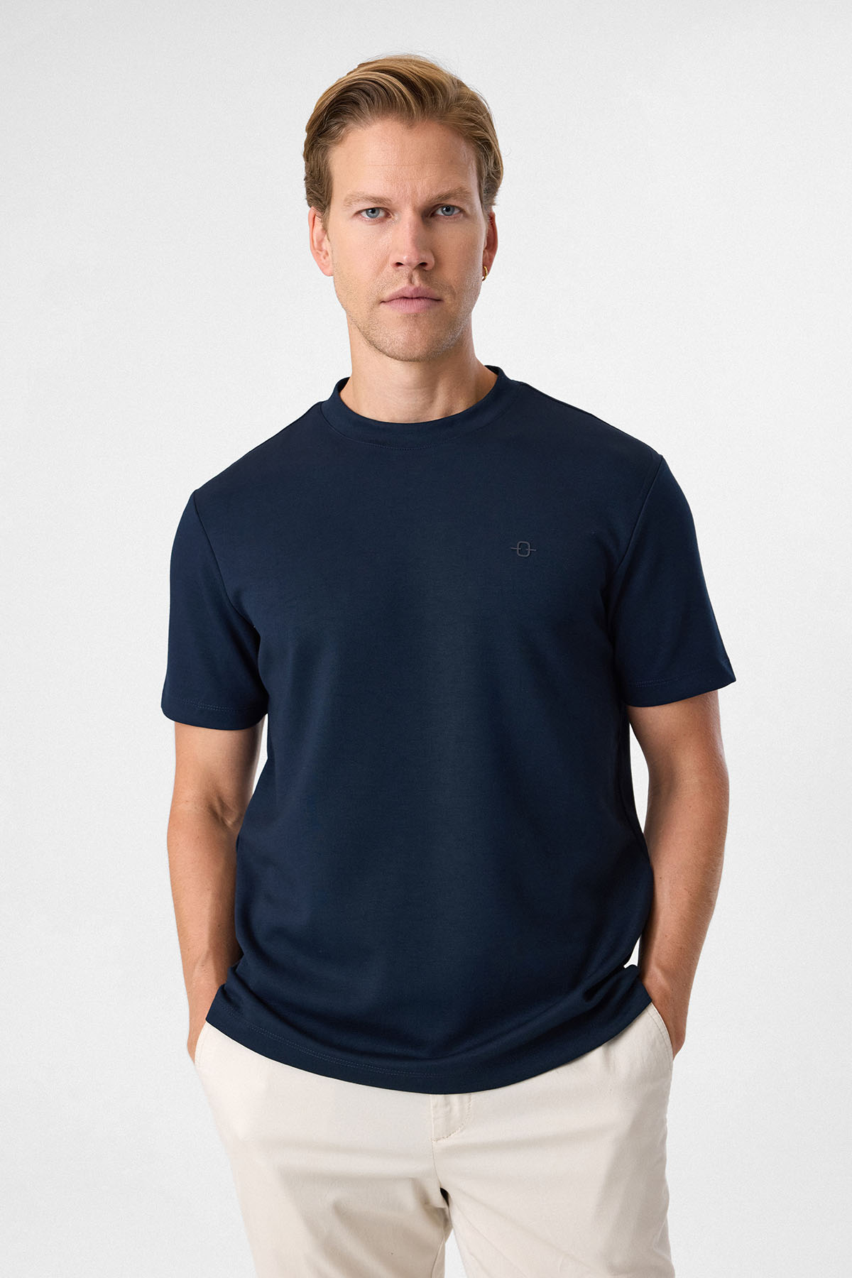 Regular Fit Bisiklet Yaka Lacivert Tişört