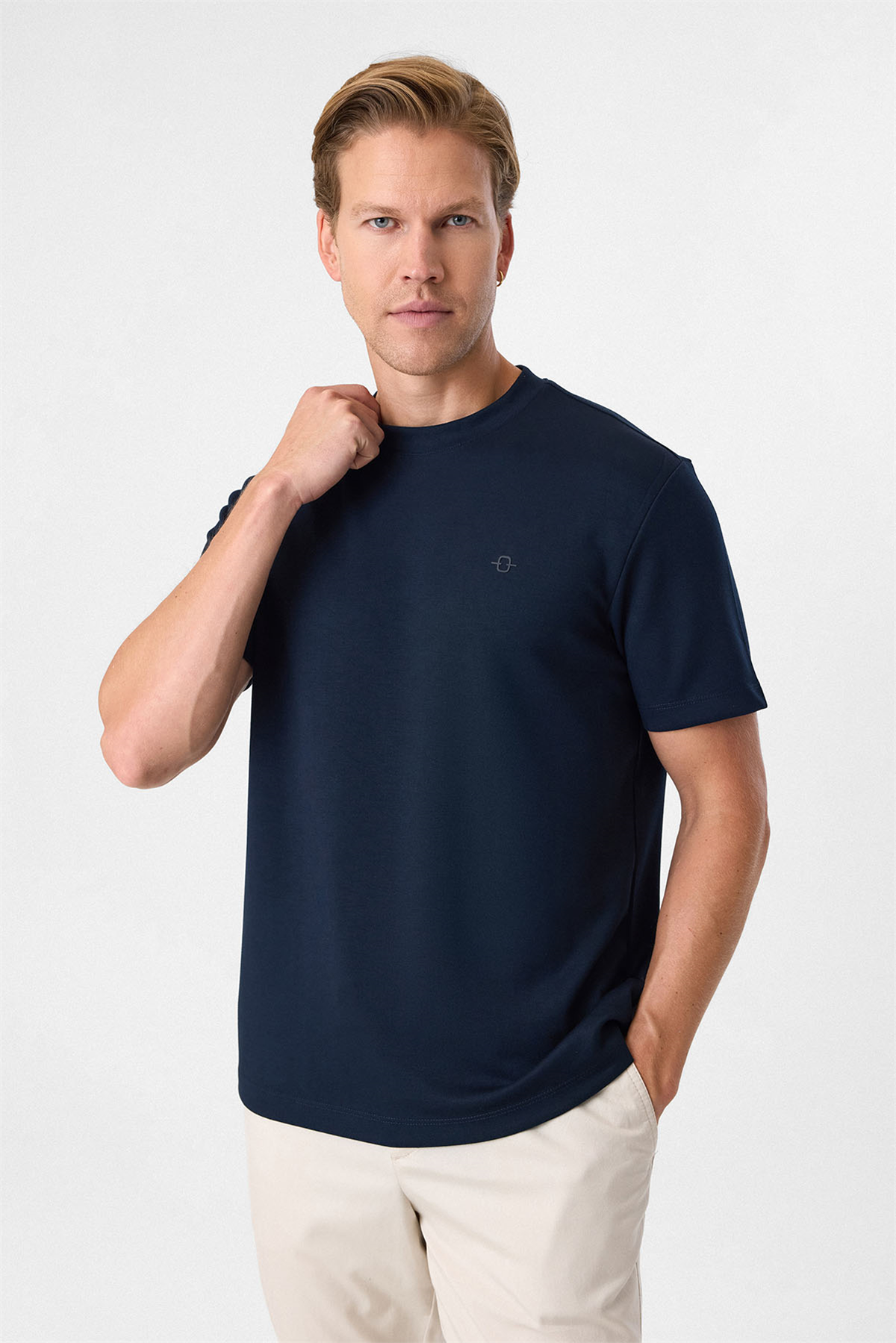 Regular Fit Bisiklet Yaka Lacivert Tişört