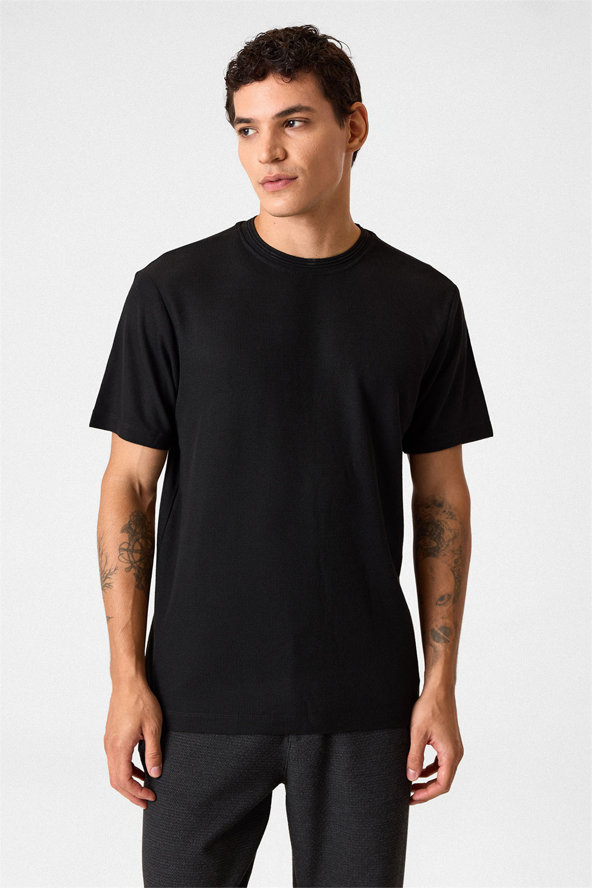 REGULAR FIT BISIKLET YAKA TSHIRT
