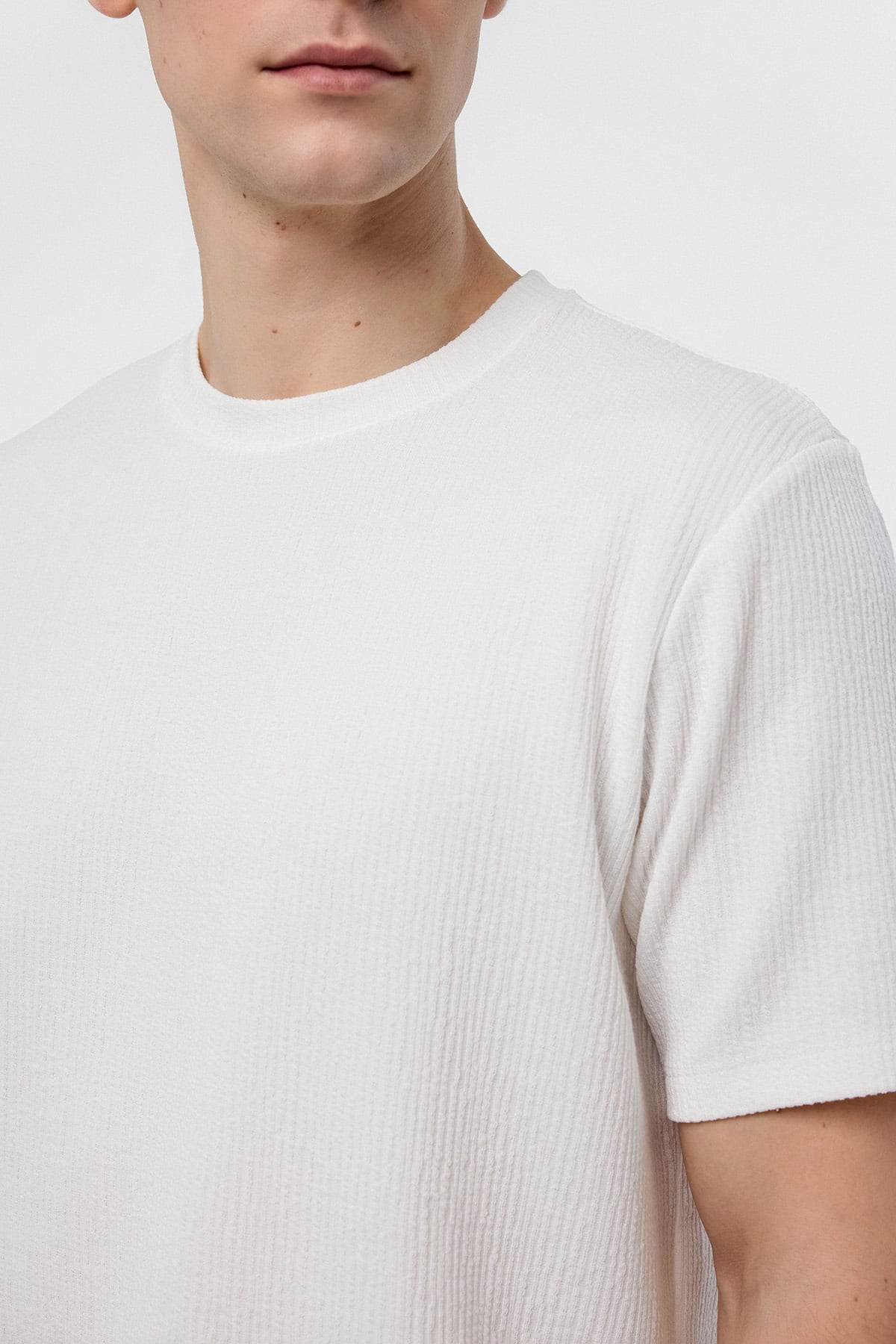 REGULAR FIT BİSİKLET YAKA TSHIRT