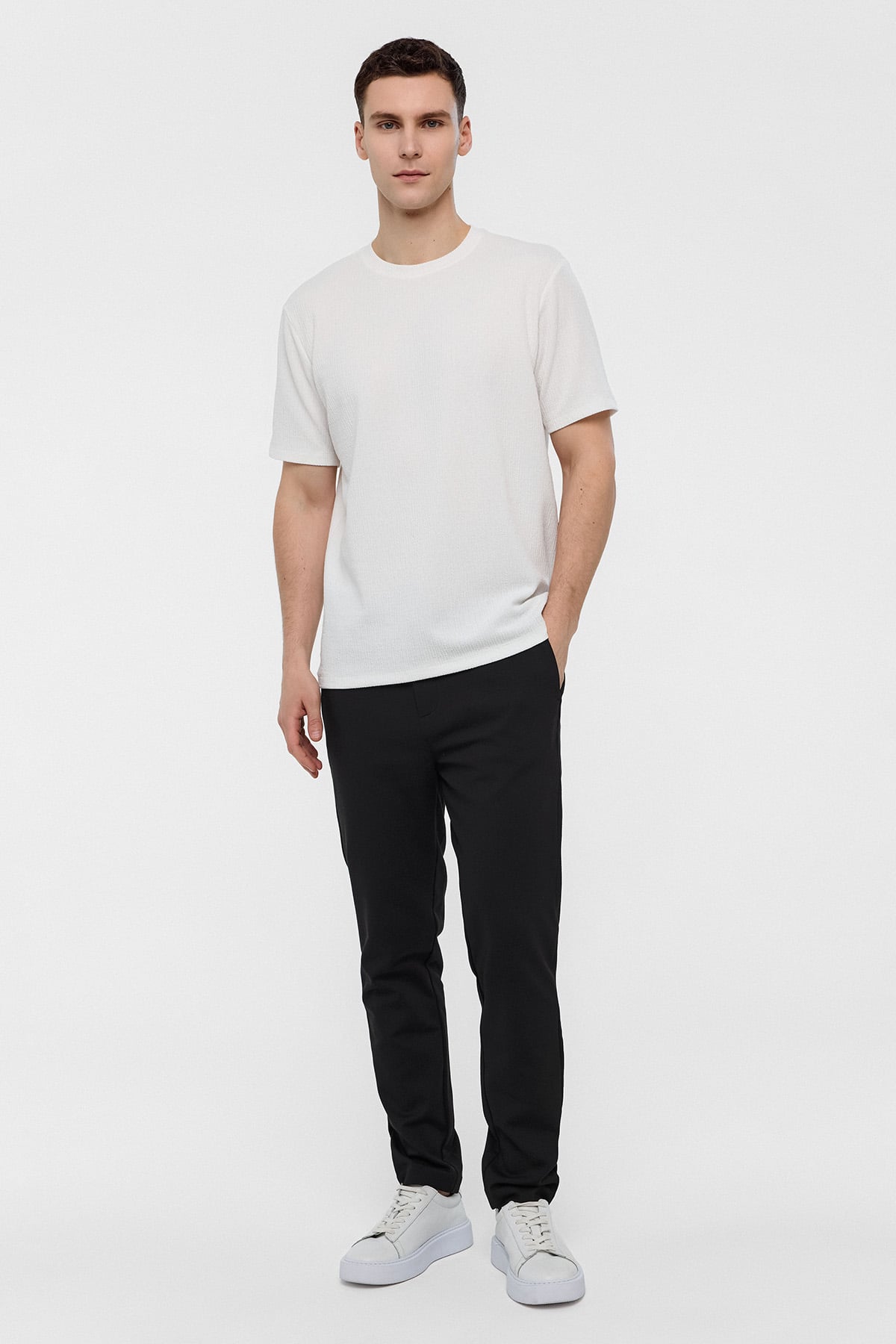 REGULAR FIT BİSİKLET YAKA TSHIRT