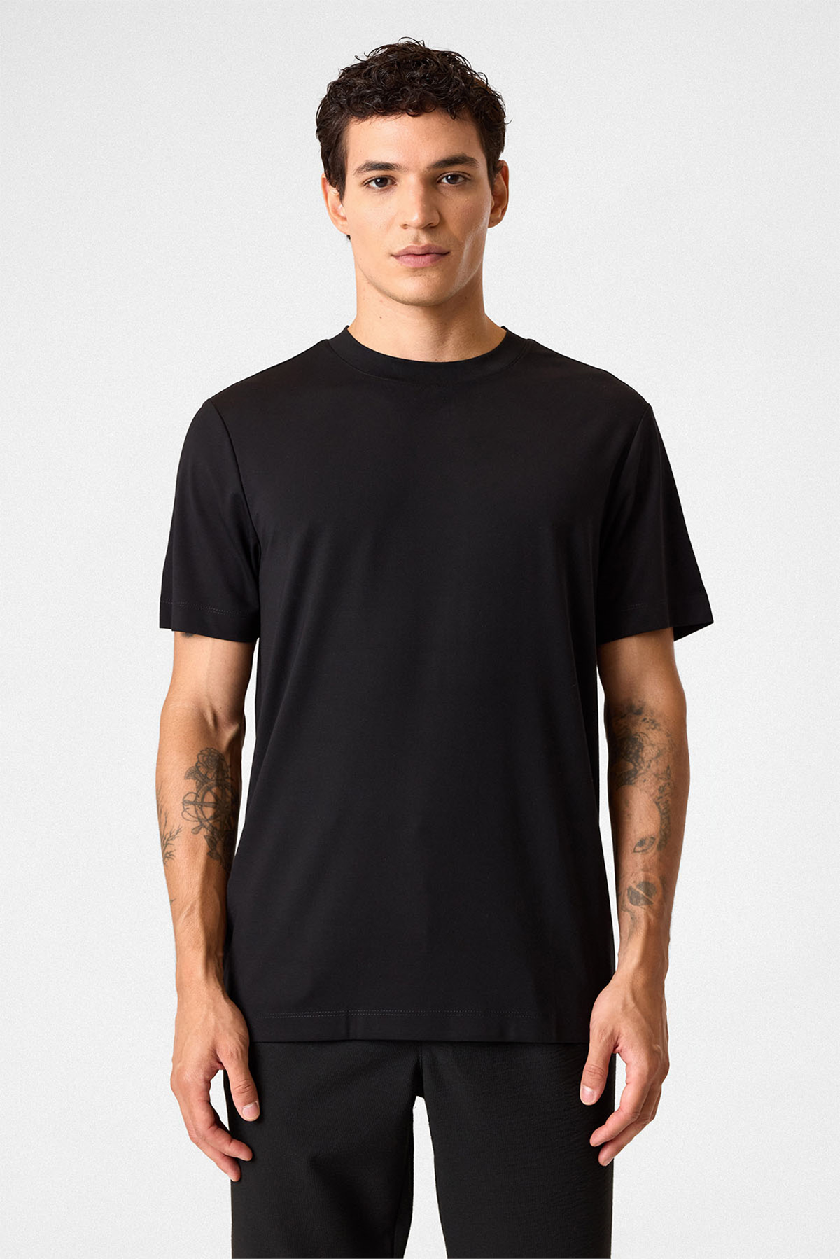 REGULAR FIT BİSİKLET YAKA TSHIRT