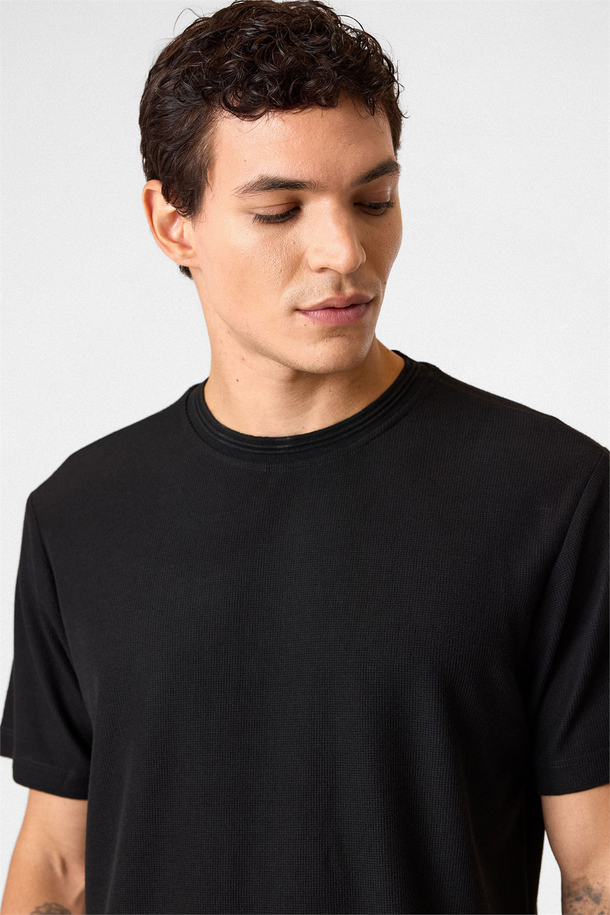 REGULAR FIT BISIKLET YAKA TSHIRT