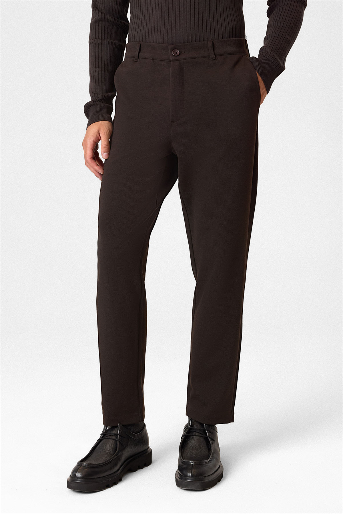 Regular Fit Diagonel Kahve Jogger Pantolon