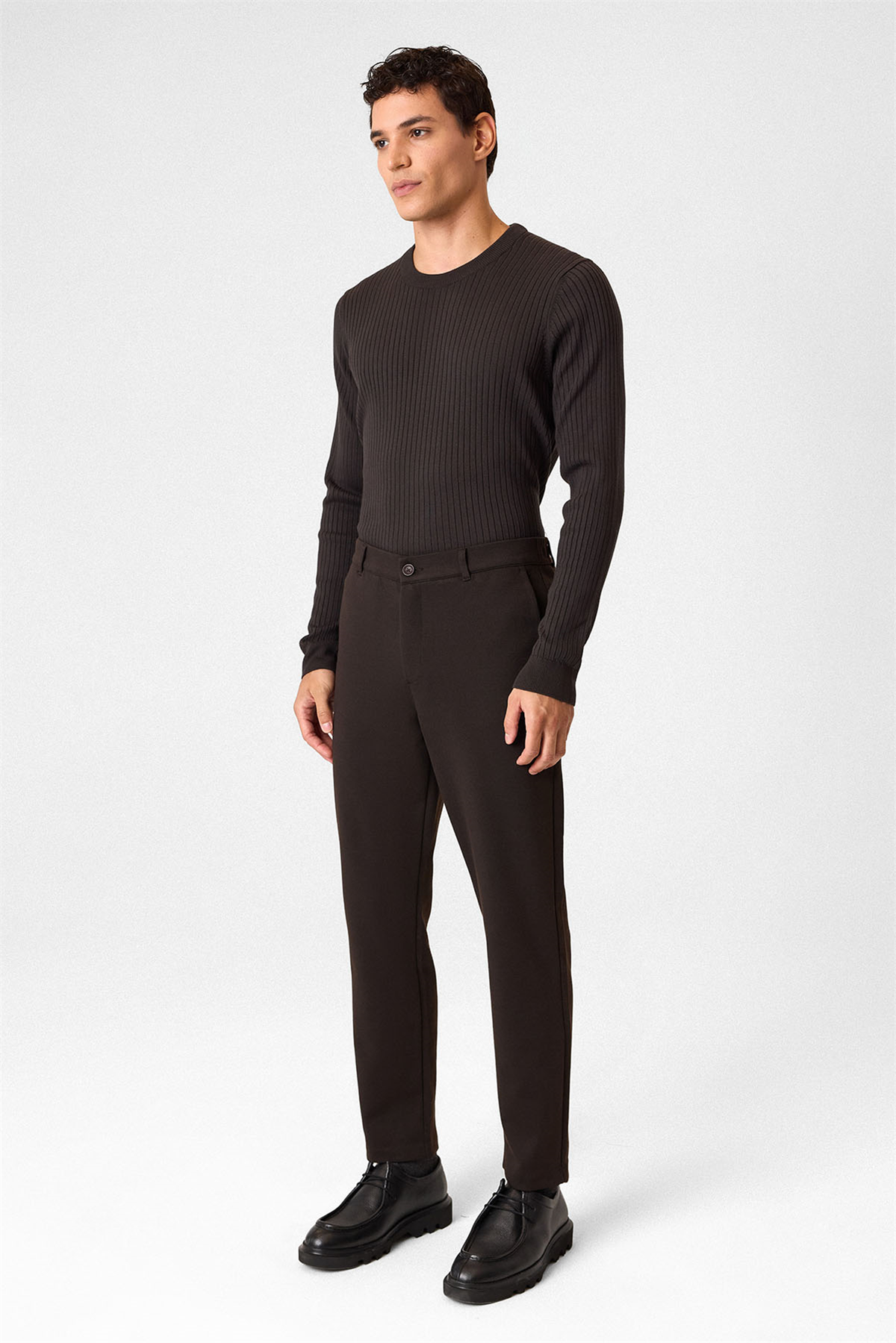 Regular Fit Diagonel Kahve Jogger Pantolon