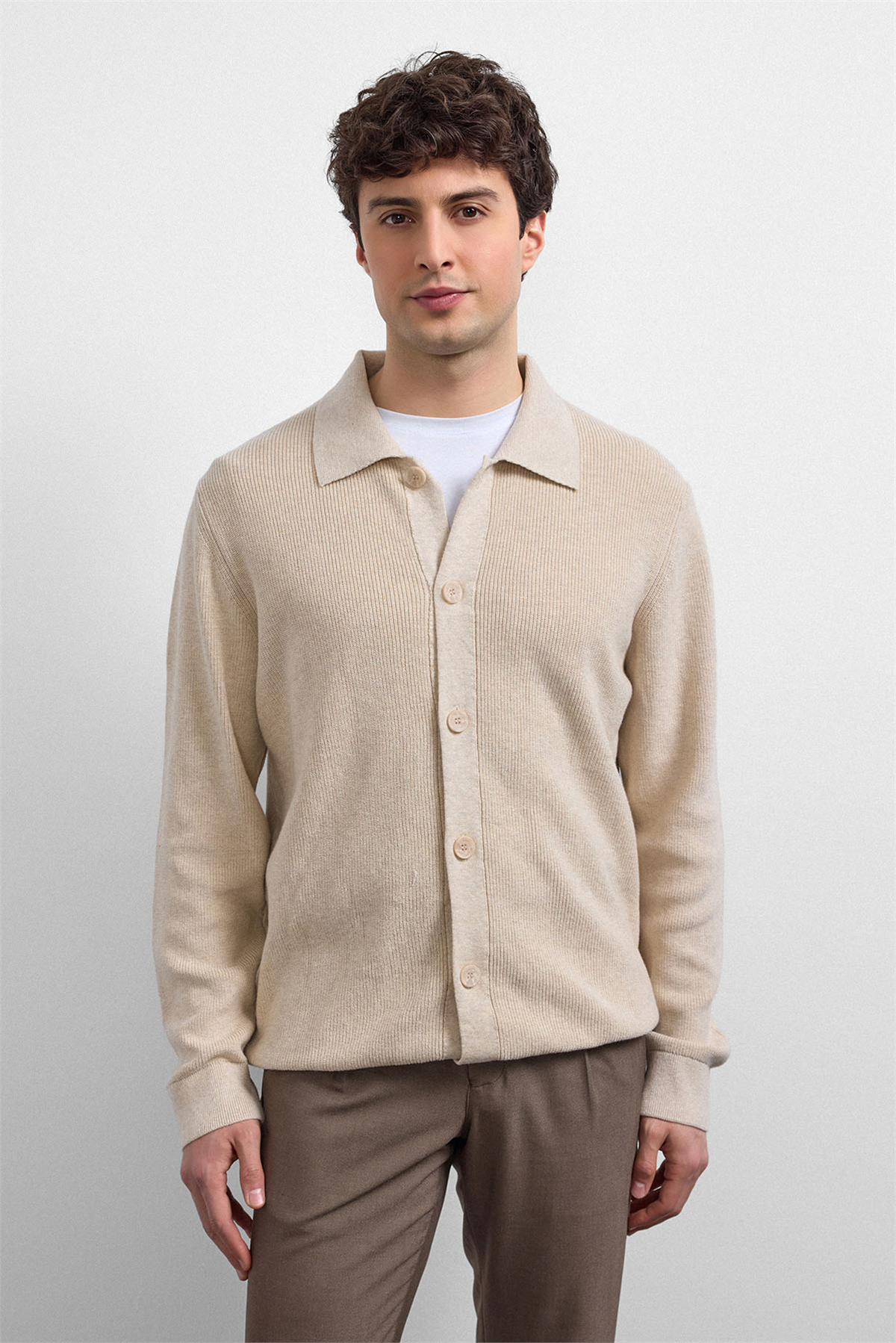 REGULAR FIT DÜĞMELİ HIRKA