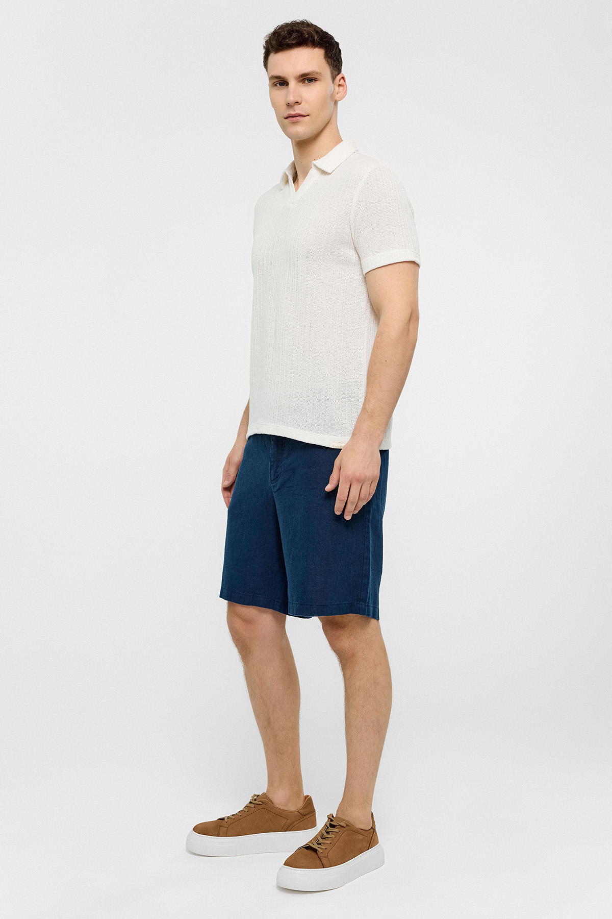 REGULAR FIT DÜĞMESİZ POLO YAKA T-SHIRT