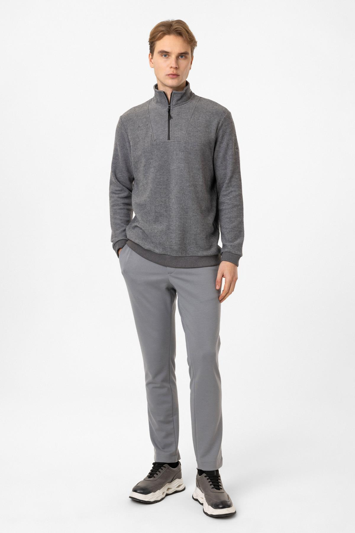 Regular Fit Fermuarlı Balıkçı Yaka Sweatshirt