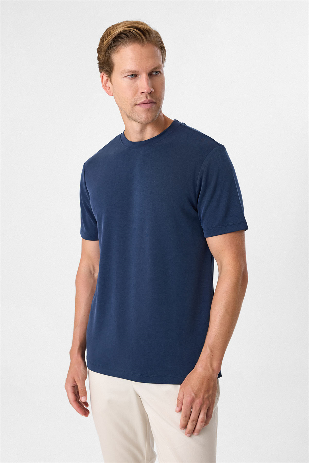 Regular Fit Lacivert Bisiklet Yaka Tişört