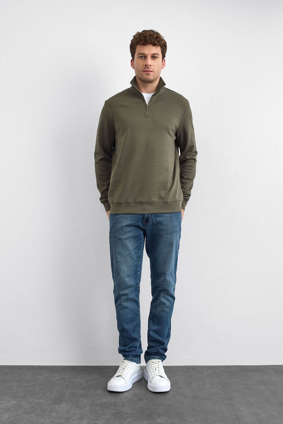 REGULAR FIT YARIM FERMUARLI SWEAT