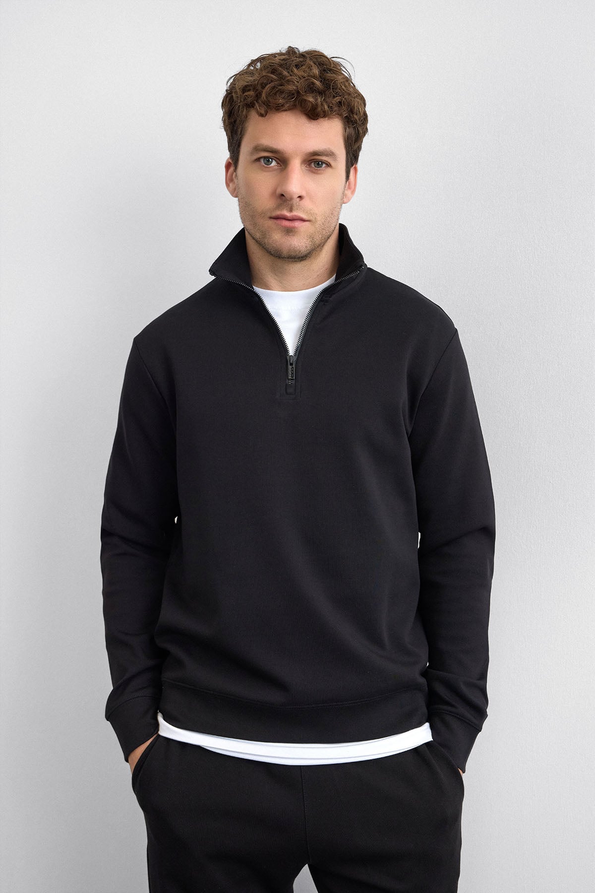 REGULAR FIT YARIM FERMUARLI SWEAT