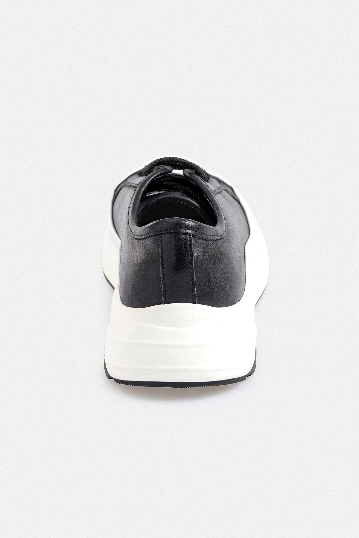 Siyah Beyaz Deri Sneaker Ayakkabı