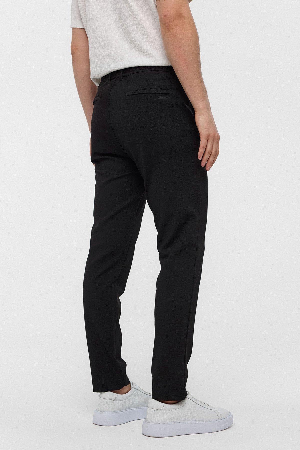 Siyah Diagonel Jogger Örme Pantolon