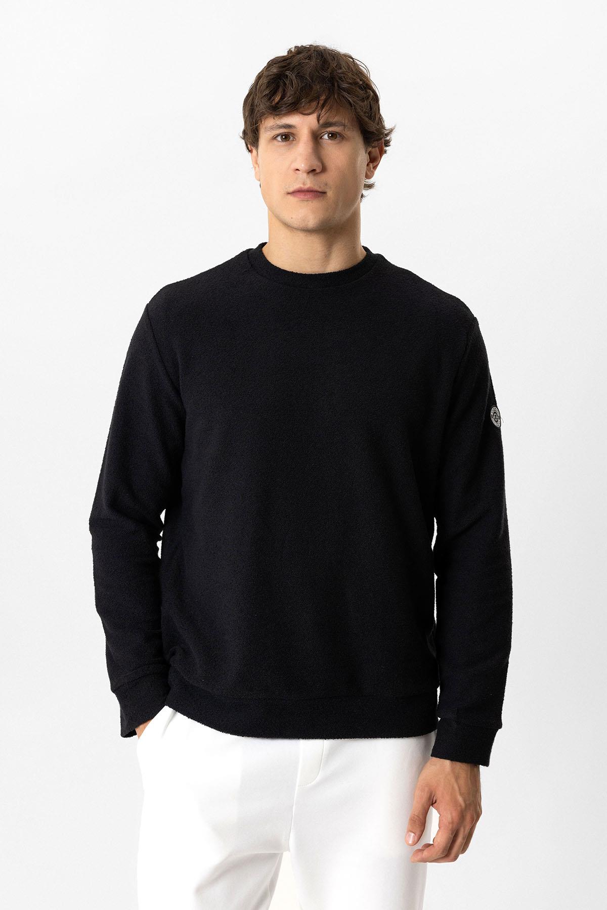 Siyah Regular Fit Pamuklu Yumuşak Dokulu Bisiklet Yaka Sweatshirt