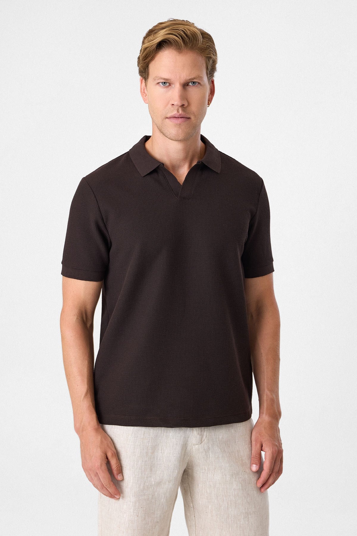 V PATLI POLO YAKA WAFFLE T-SHIRT