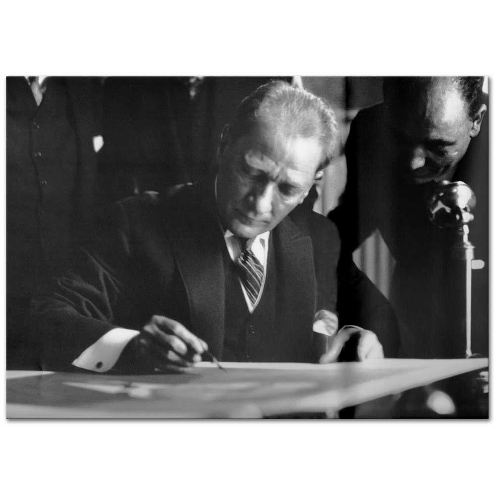 Mustafa Kemal Atatürk Portre VI Kanvas Tablo