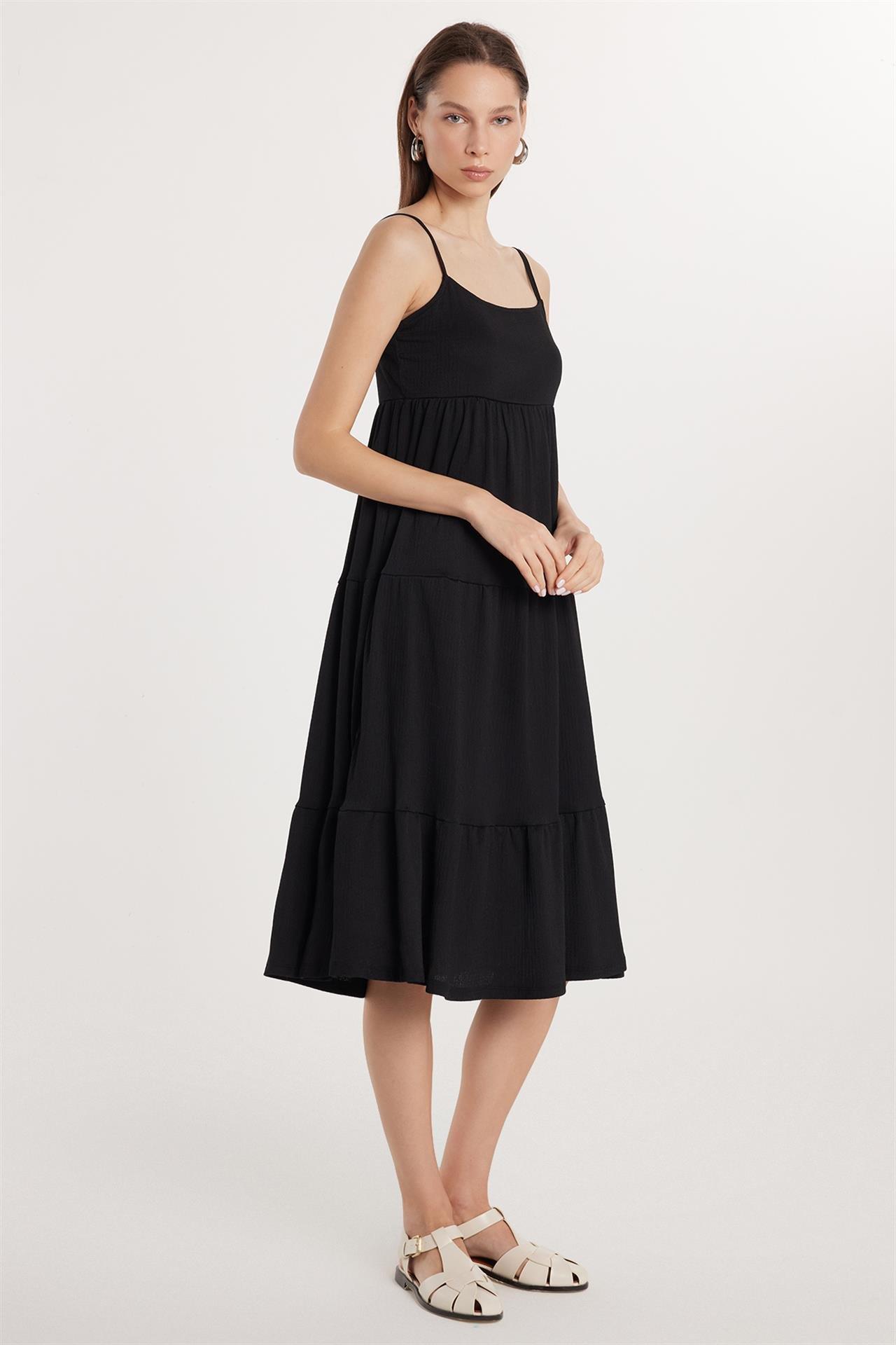Kadın Slim Fit Dar Kesim İnce Askılı U Yaka Midi Siyah Elbise