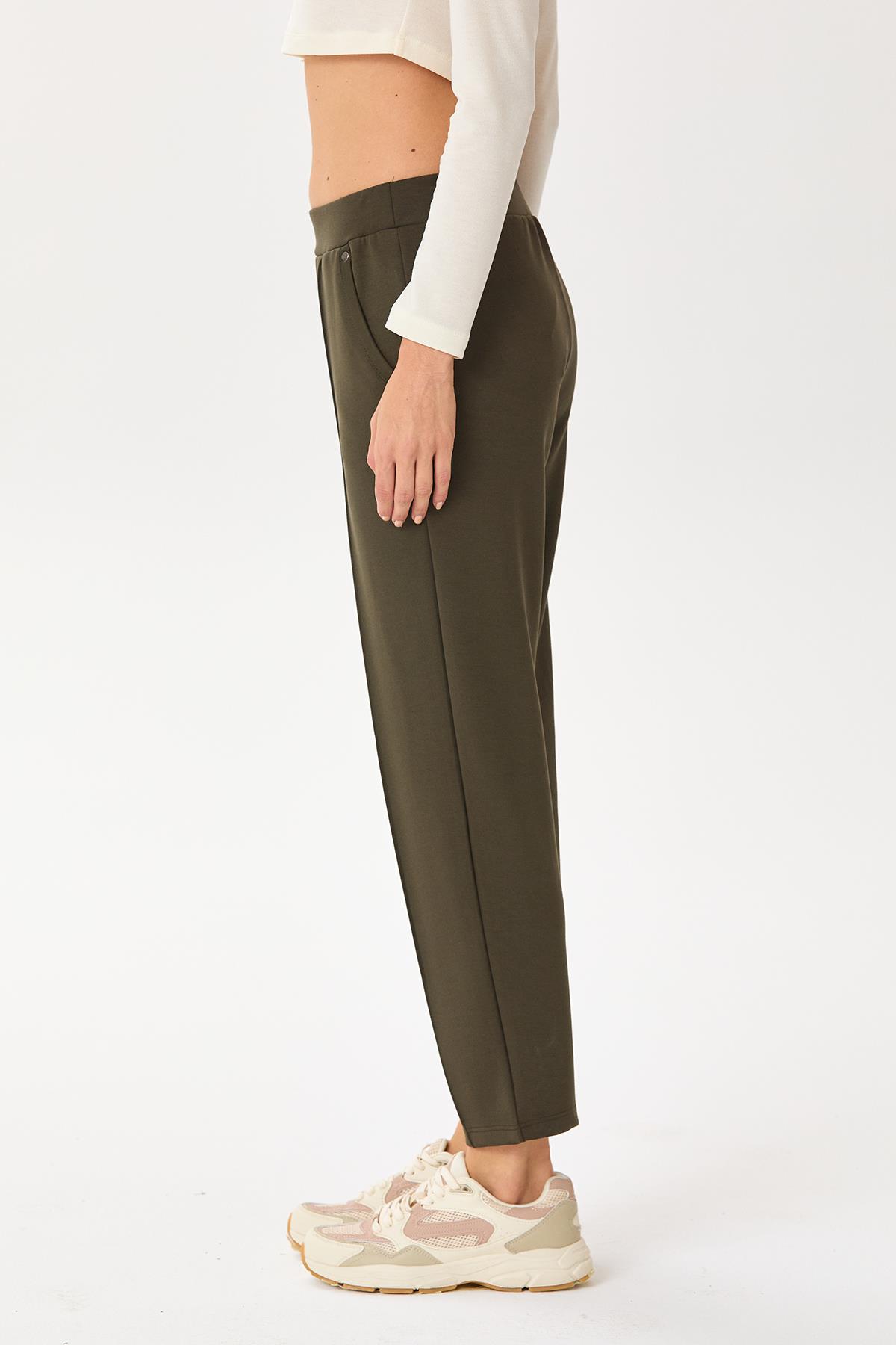 Beli Lastikli Cep Detaylı Pantolon 245-2105