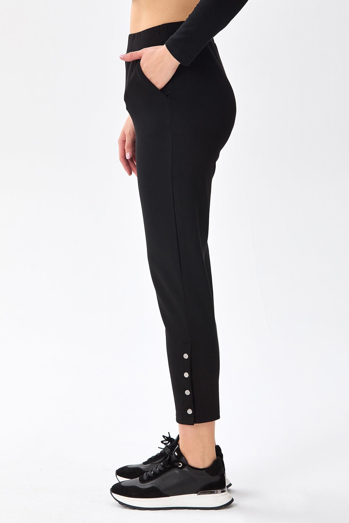 Beli Lastikli Paçası Çıtçıtlı Pantolon 256-2109