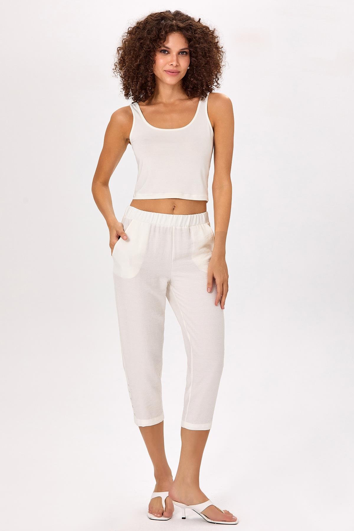 Beli Lastikli Paçası Metal Aksesuarlı Cepli Pantolon 025-3510