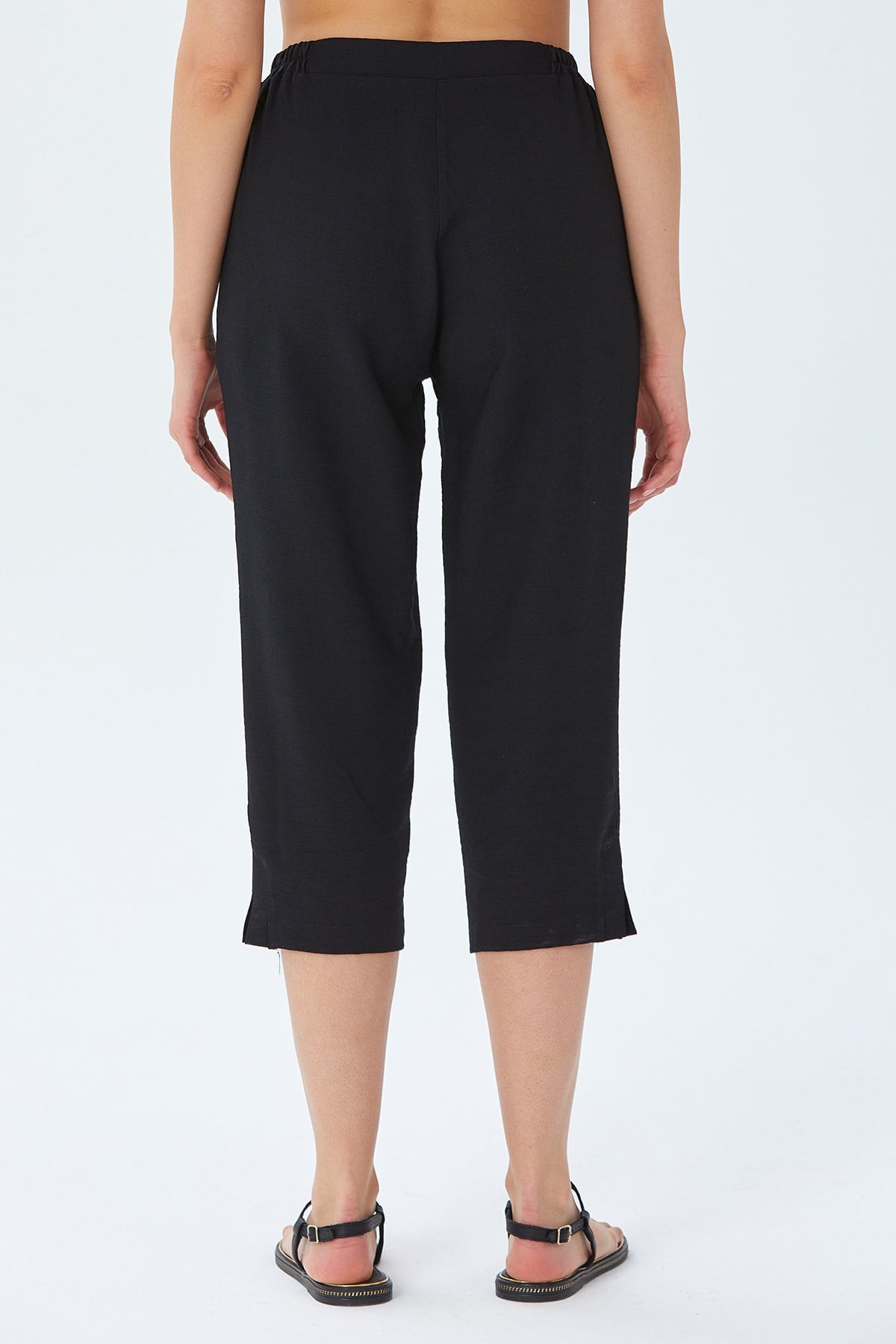 Beli Lastikli Paçası Yırtmaçlı Pantolon 026-3506