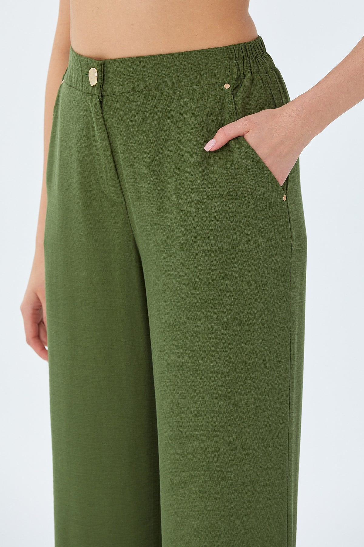 Beli Lastikli ve Düğmeli Cepli Pantolon 026-3500