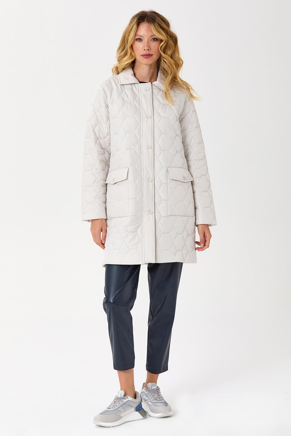 Önü Çıtçıtlı Kapitone Trençkot 245-4501