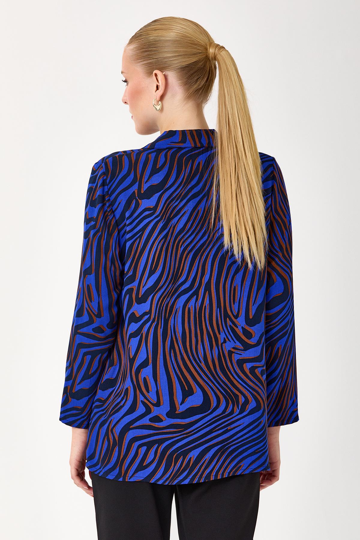 Önü Düğmeli Uzun Kol Desenli Bluz 245-3006