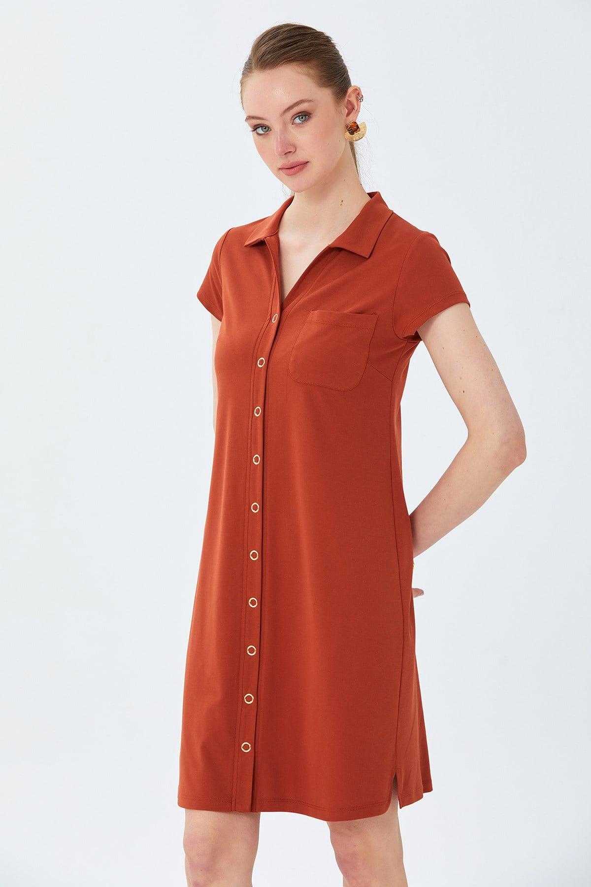 Polo Yaka Önü Çıtçıtlı Elbise 026-2507